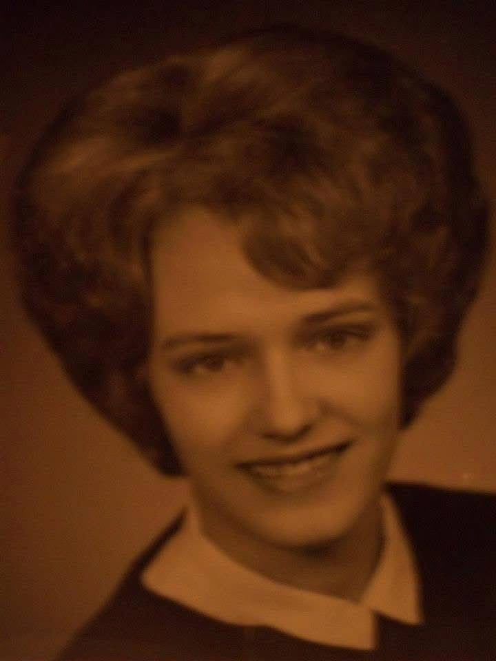 Kindred Kameo Custom Canvas Vintage Portrait 8" x 10"