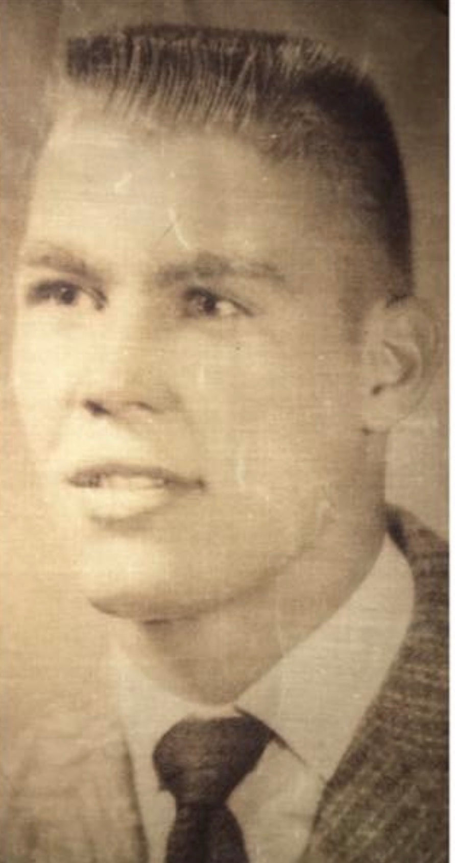 Kindred Kameo Custom Canvas Vintage Portrait 8" x 10"